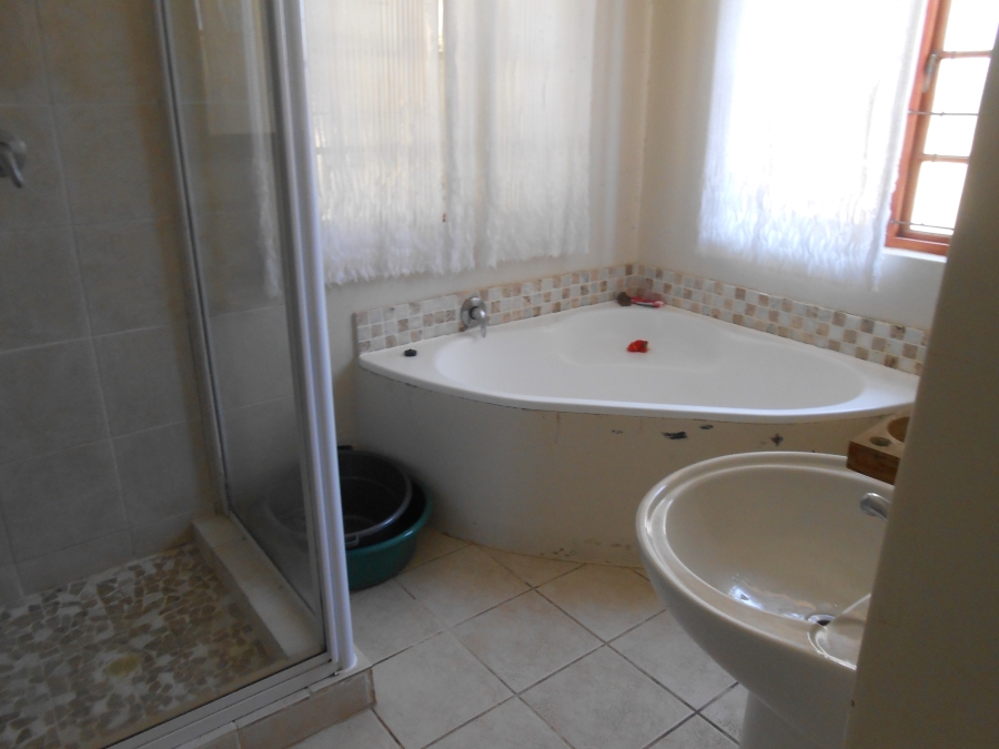 3 Bedroom Property for Sale in Humansdorp Eastern Cape